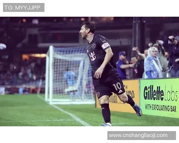 近期足球球星状态大起大落 曼联C罗梅西表现引发热议