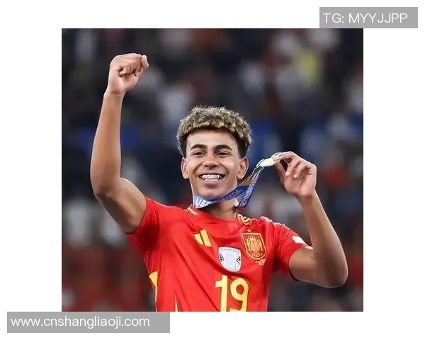 足球巨星成长轨迹与个人成就解析:从少年天才到世界级球员的辉煌历程 足球巨星成长轨迹与个人成就解析:从少年天才到世界级球员的辉煌历程